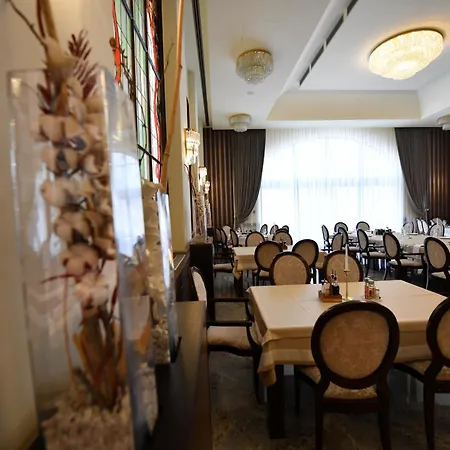 Hotel Beograd 4*